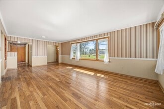 39W258 Seavey Rd in Batavia, IL - Foto de edificio - Building Photo