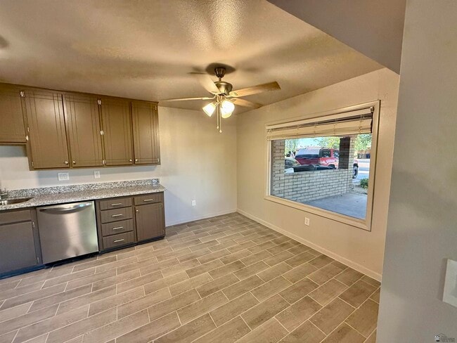 101 W 27th Pl in Yuma, AZ - Building Photo - Building Photo