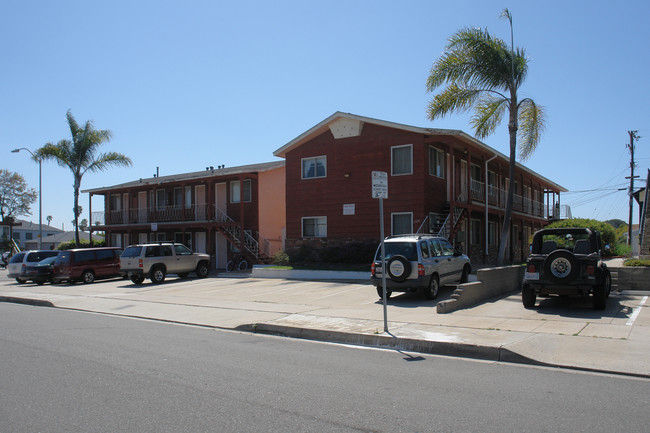 Swiss Chalet Apartments in San Diego, CA - Building Photo - Building Photo