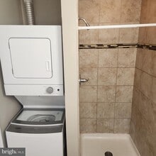 3901 Ridge Ave in Philadelphia, PA - Building Photo - Building Photo