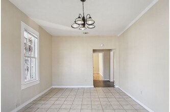 1518 Burnet St in San Antonio, TX - Building Photo - Building Photo