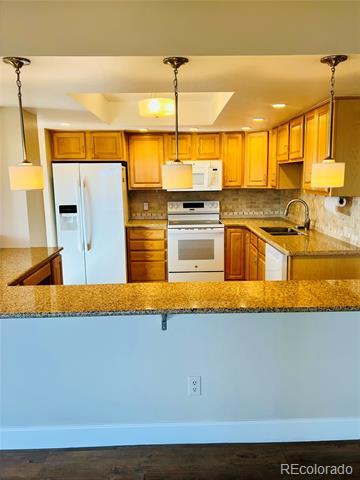 13890 E Marina Dr in Aurora, CO - Building Photo