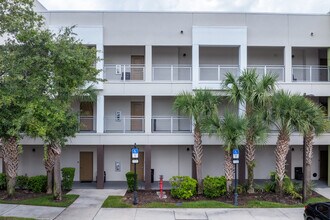 The Strand Condominiums in Oviedo, FL - Building Photo - Building Photo