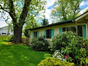 11071 SE 242nd Ave in Damascus, OR - Building Photo - Building Photo