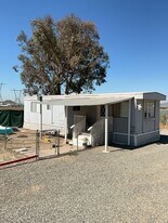 28840 Triple Crown Rd in Romoland, CA - Building Photo