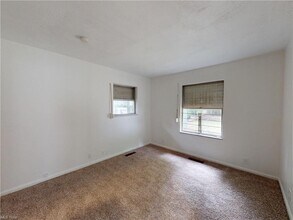 17721 Rookwood Rd in Cleveland, OH - Building Photo - Building Photo