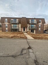 Hillside Apartments in Manhattan, KS - Building Photo - Building Photo