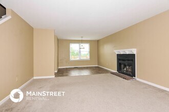 7 Rustic Meadow Ct in St. Peters, MO - Foto de edificio - Building Photo