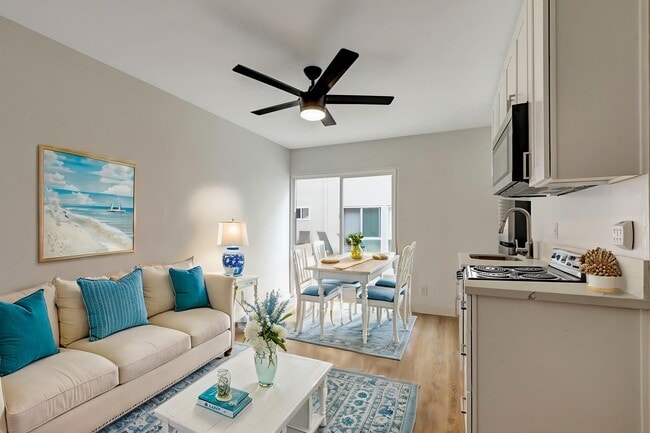 Casa Linda Apartments