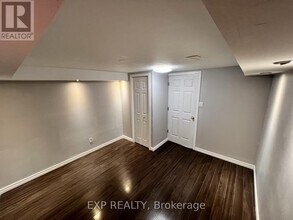 39 Frankton Crescent in Toronto, ON - Building Photo - Building Photo