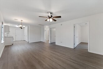 11419 Roandale Dr in Houston, TX - Building Photo - Building Photo