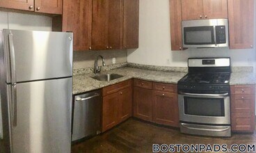 1238 Blue Hill Ave, Unit 1 in Boston, MA - Building Photo - Building Photo
