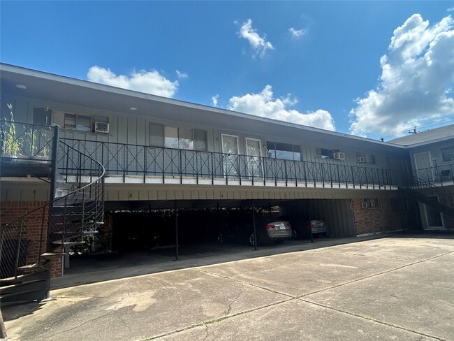 8232 Glenview Dr in Houston, TX - Building Photo - Building Photo