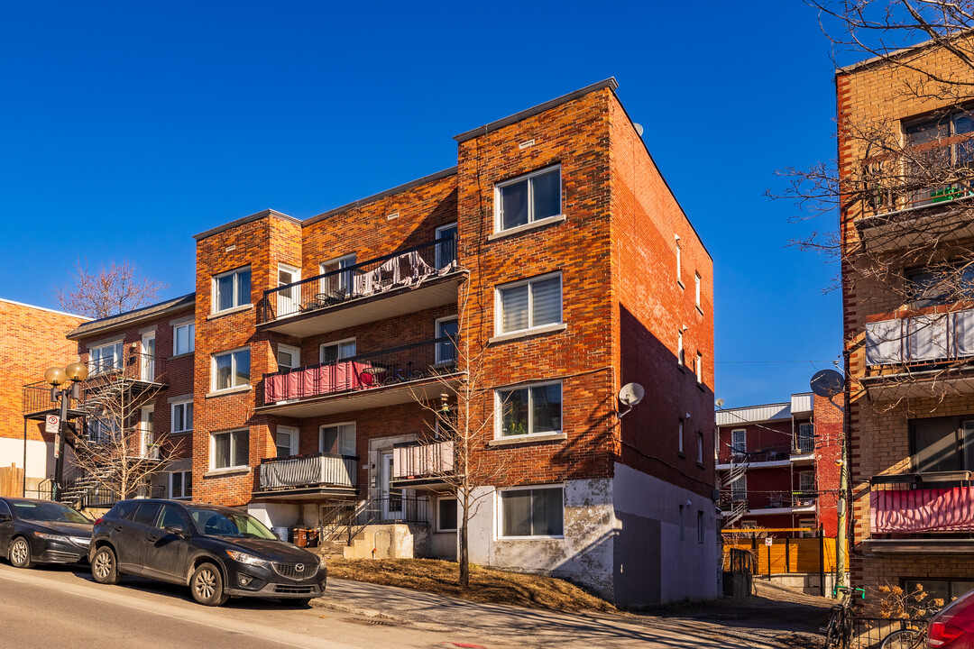 2535 D'iberville St in Montréal, QC - Building Photo