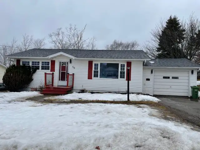 50 Park Hill Dr in Saint John, NB - Building Photo
