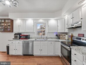 8 English Oak Cir in Fredericksburg, VA - Building Photo - Building Photo