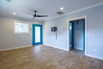 1387 Lyle Ave in East Point, GA - Building Photo - Building Photo