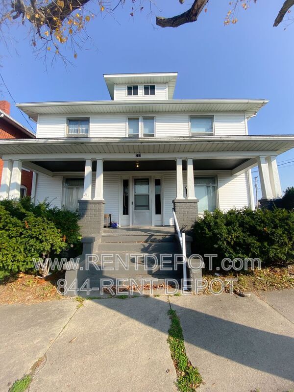 property at 322 N Hart St
