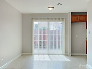 145 Boggs Ct in Vallejo, CA - Building Photo - Building Photo