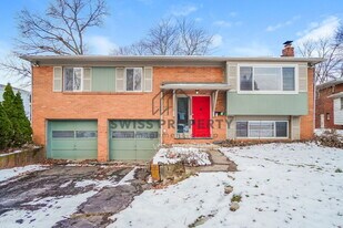 2928 Landon Dr in Columbus, OH - Building Photo