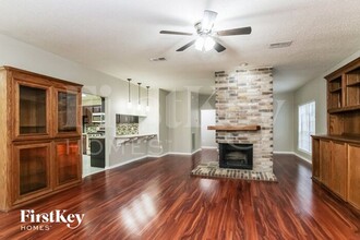 123 S Village Knoll Cir in The Woodlands, TX - Building Photo - Building Photo