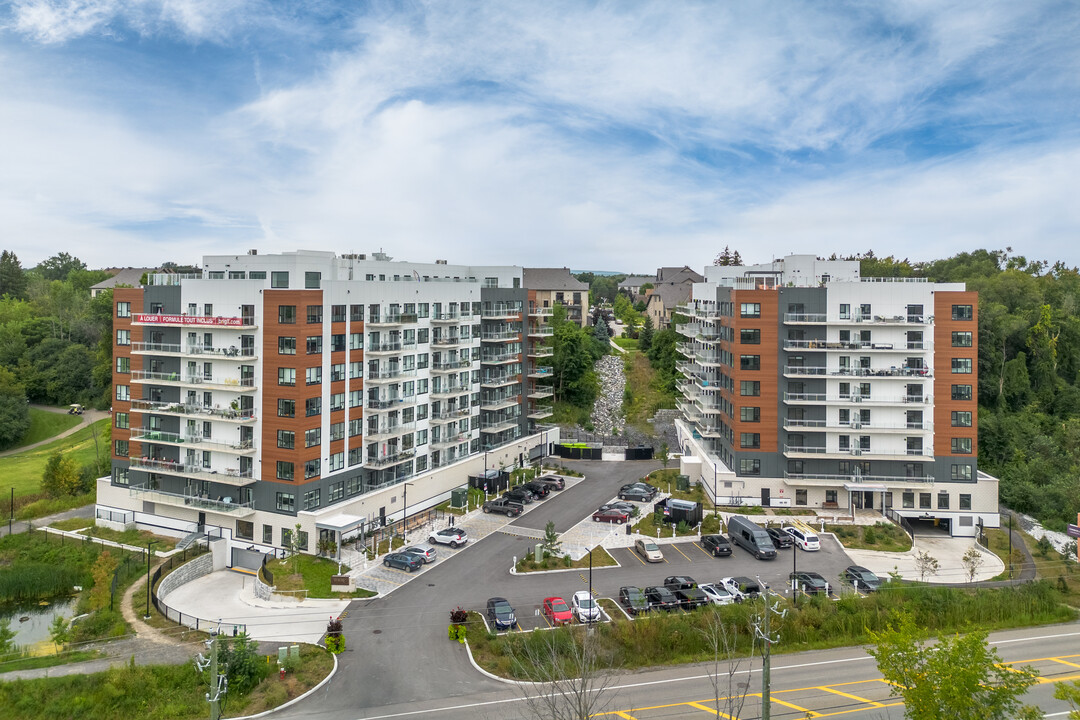 Château Golf in Gatineau, QC - Building Photo