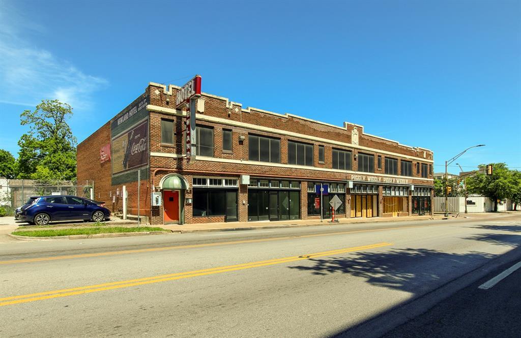 1108 S Akard St-Unit -3 in Dallas, TX - Building Photo