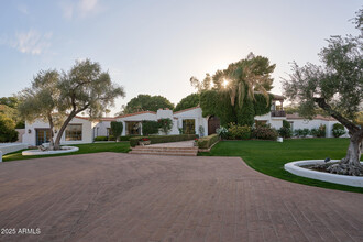 5057 E Sky Desert Ln in Paradise Valley, AZ - Building Photo - Building Photo
