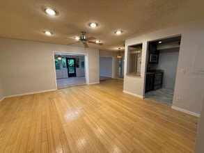 1217 McMullen Booth Rd in Clearwater, FL - Building Photo - Building Photo