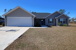 2527 Naples Ln in Valdosta, GA - Building Photo