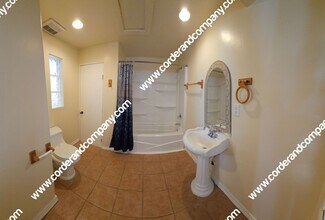 2461 Consuelo Ln NW in Albuquerque, NM - Building Photo - Building Photo