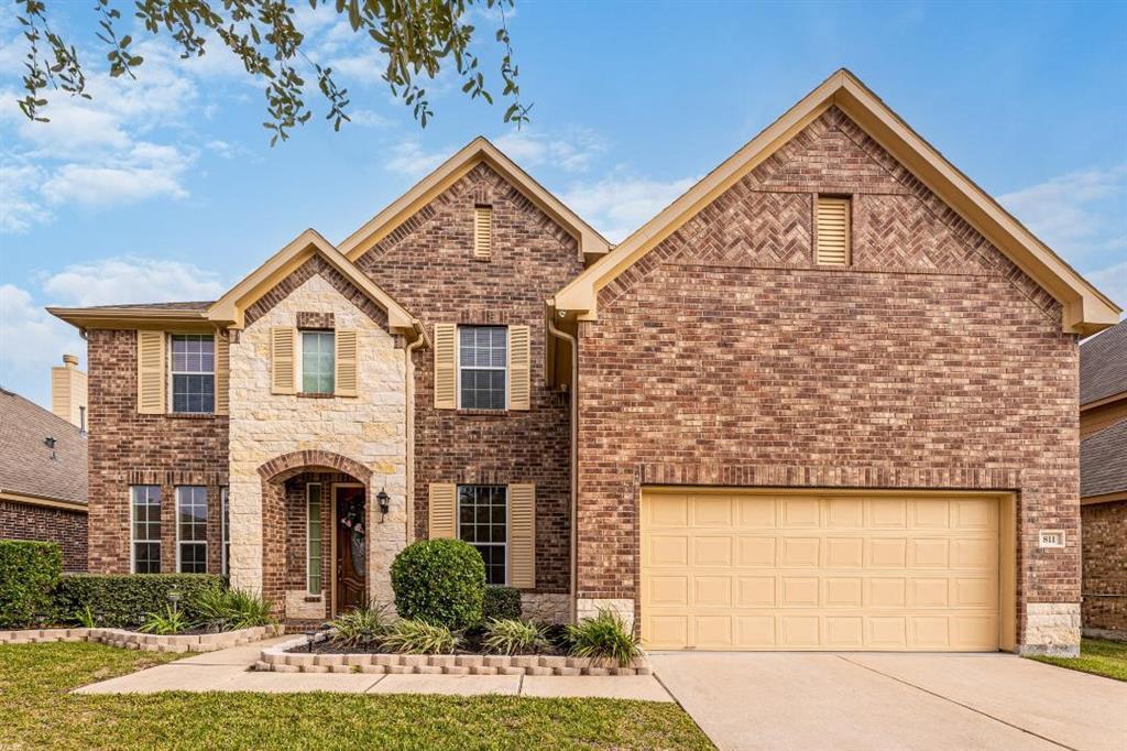 811 Oak River Ln in Rosenberg, TX - Foto de edificio