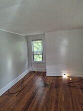 62 Lovely St in Southbridge, MA - Building Photo - Building Photo