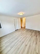 114 Clarence Ave in Fredericton, NB - Building Photo - Building Photo