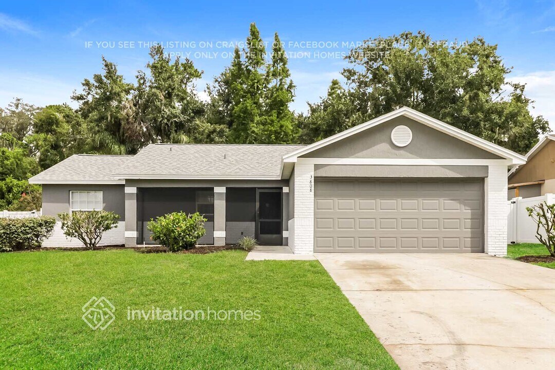 3808 Sugar Creek Ct in Plant City, FL - Building Photo