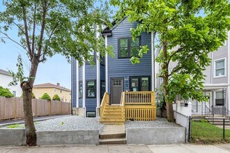 77 Winchester St in Medford, MA - Building Photo - Building Photo