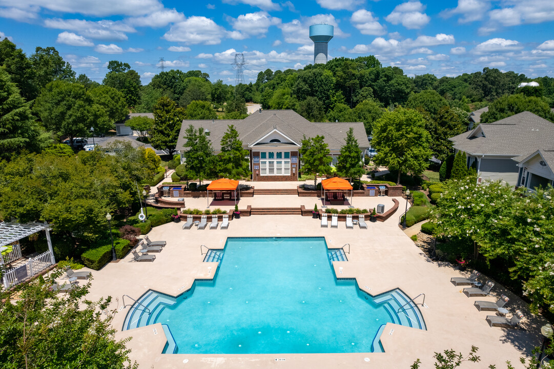 Wakefield Glen in Raleigh, NC - Foto de edificio