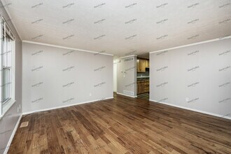 10257 Chippenham Ct in Cincinnati, OH - Building Photo - Building Photo