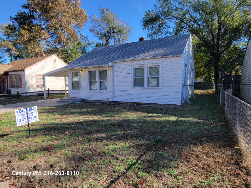 2126 S Gold St in Wichita, KS - Building Photo