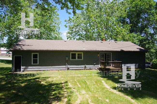 property at 14409 East 39th St S