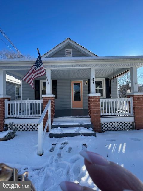 204 Jefferson St in Colonial Beach, VA - Building Photo