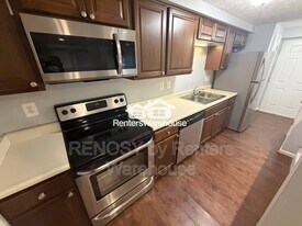 907 Woodbridge Ct in Edgewood, MD - Building Photo