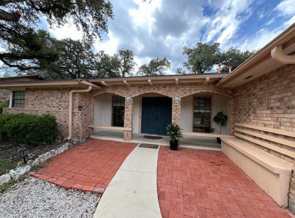 4422 Meredith Woods St in San Antonio, TX - Building Photo