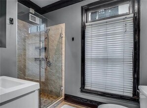 2846 Piedmont Rd NE in Atlanta, GA - Building Photo - Building Photo