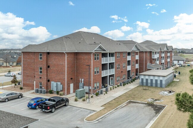 Centennial Park Apartments in Owasso, OK - Foto de edificio - Building Photo