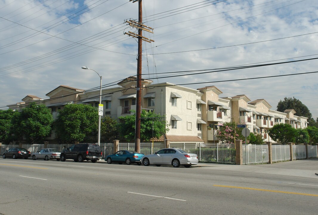 Telacu Pointe in Los Angeles, CA - Building Photo