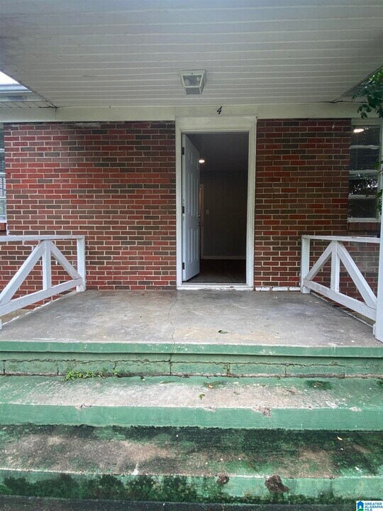 1000 4th Ave W in Birmingham, AL - Building Photo