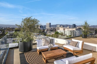 The Spaulding in Los Angeles, CA - Foto de edificio - Building Photo