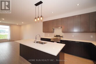 770 Solarium Ave in Ottawa, ON - Building Photo - Building Photo