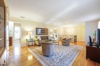 68 Colgate Ave in Paramus, NJ - Building Photo - Building Photo